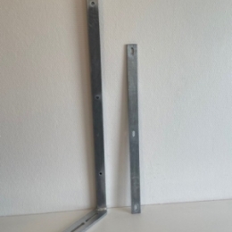 Massiv stolpe 90 cm  med fladjern